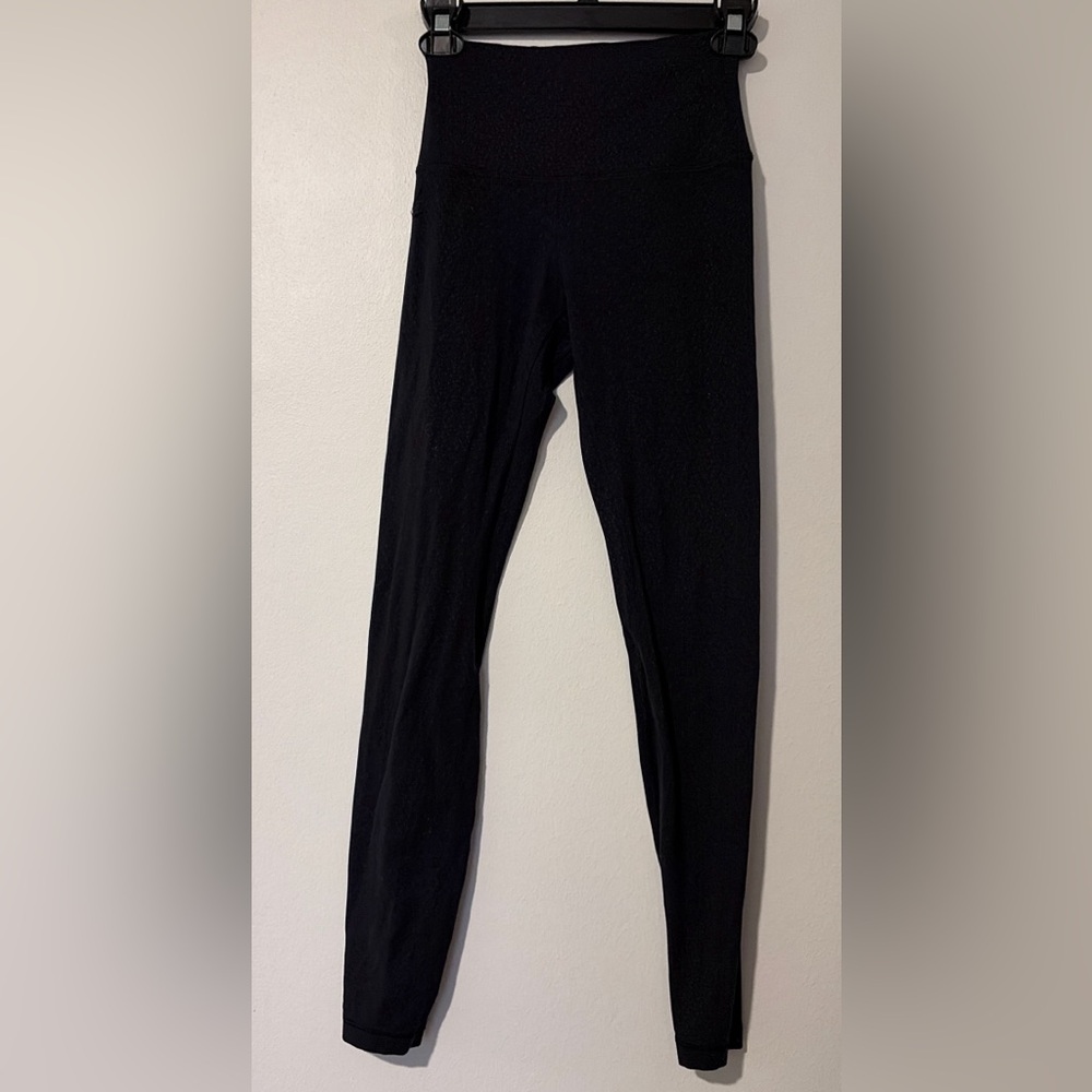 Lululemon Athletica Black with gray print High-Waisted Leggings Size 4